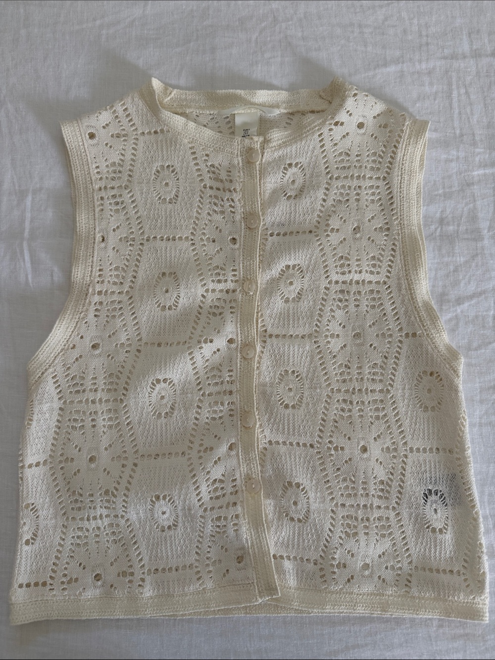 H&M Sleeveless Crochet Button-Front Knit Top - Cream